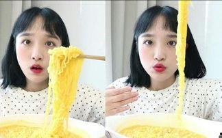 娱乐吃瓜君网红对比小说,娱乐吃瓜君与小说世界的跨界对决